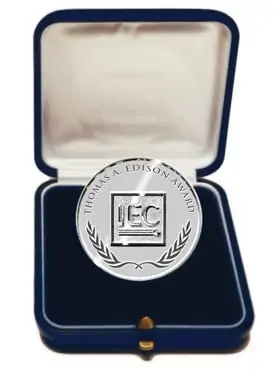 IEC:n Thomas A. Edison Awardit kuudelle asiantuntijalle