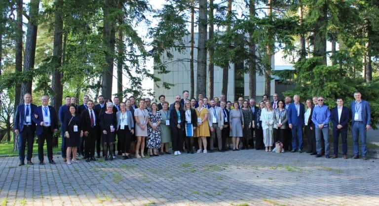 CENELECin ja CENin tekniset valiokunnat kokoontuivat Helsingissä