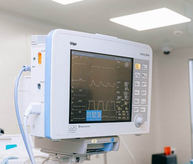 Terveydenhuollon sähkölaitteille uusi turvallisuusstandardi